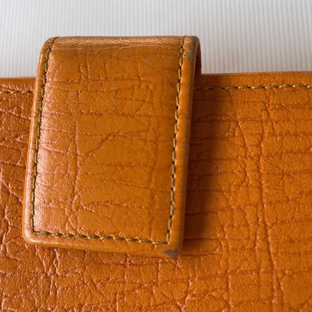 Vintage orange textured leather bi-fold wallet - Picture 6 of 16